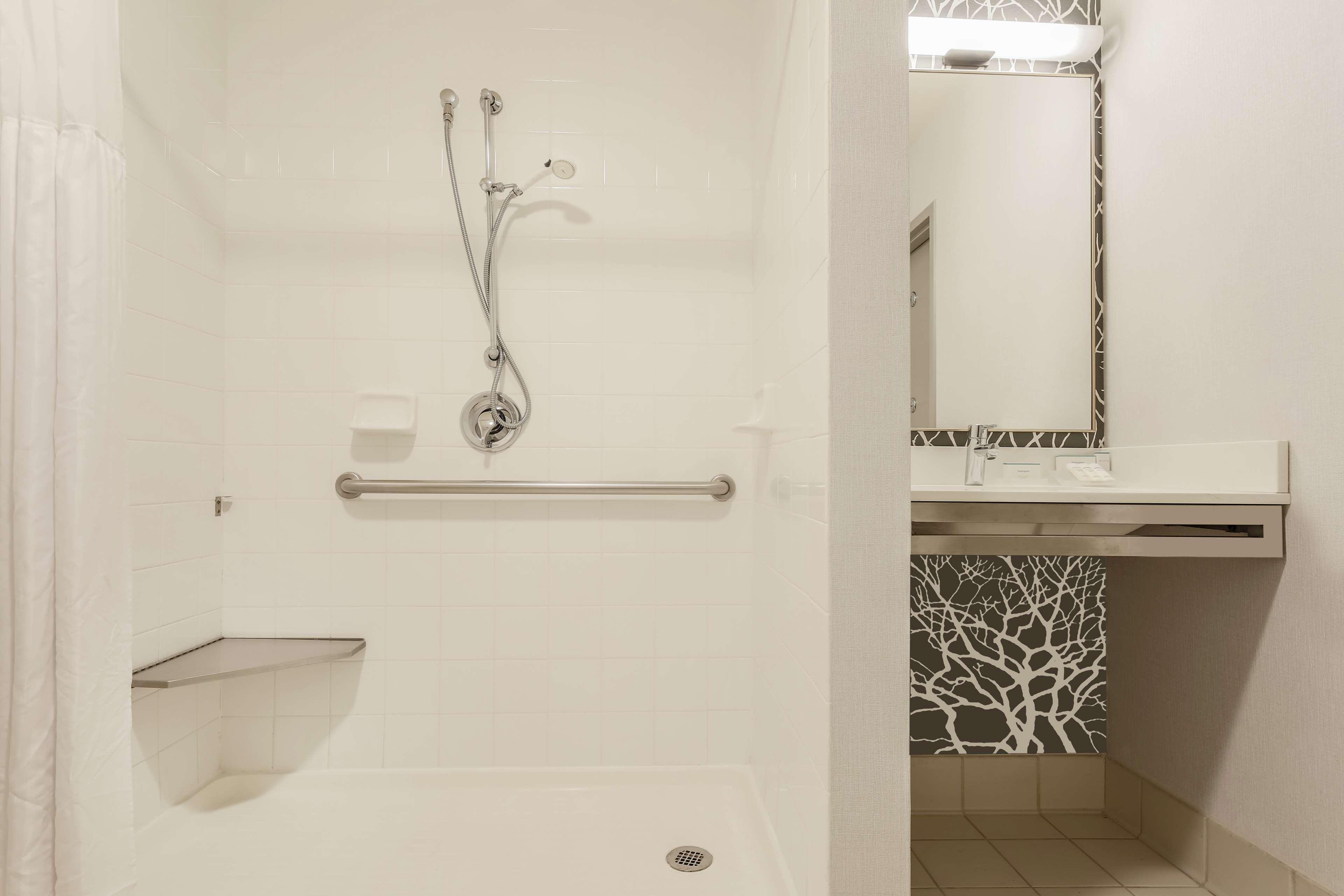 Hilton Garden Cleveland/twinsburg 3*
